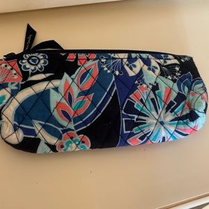 Vera Bradley zip pouch